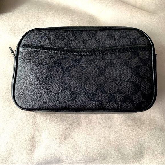 Limited Edition // Star Wars X Coach Jes Crossbody - Picture 3 of 13